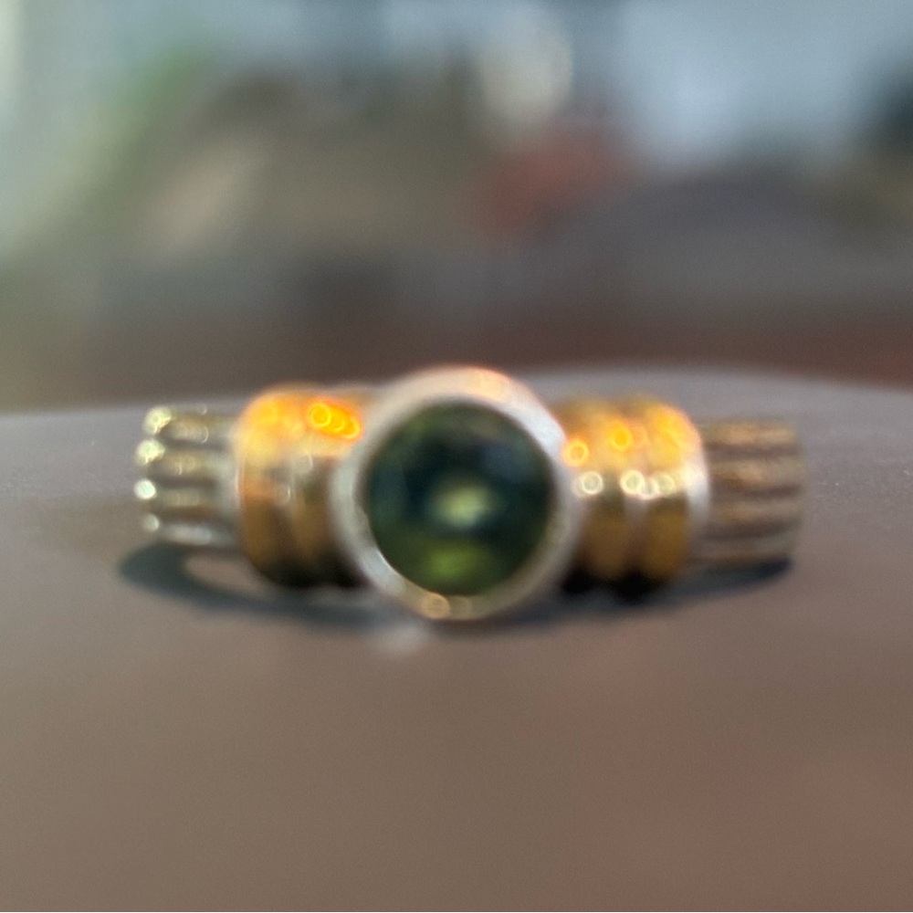 Elegant .925  Silver and  10 kGold Ring with Green Gemstone sz 7